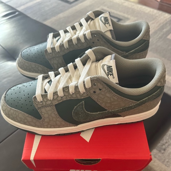 Men’s brand new Nike dunk low retro PRM size 8 1/2 - Picture 2 of 7